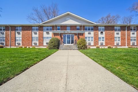 1000 Knapps Highway APT 23, Fairfield, CT 06825 - MLS#: 24088630