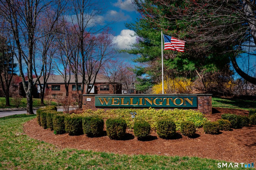 Photo of 54 Wellington Drive #54, Farmington, CT 06032 (MLS # 24166684)