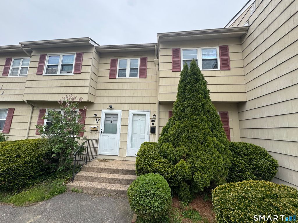 Photo of 30 Round Tree Drive #6, Naugatuck, CT 06770 (MLS # 24174631)