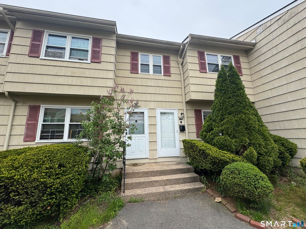 Photo of 30 Round Tree Drive #6, Naugatuck, CT 06770 (MLS # 24174631)