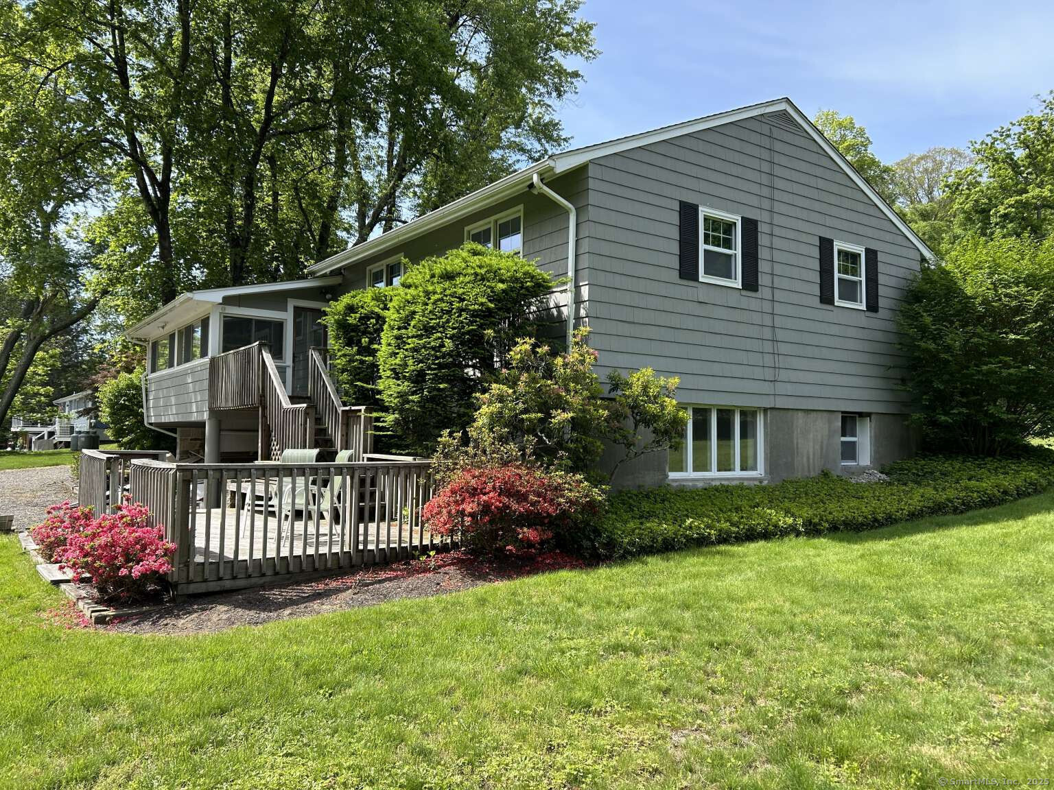 18 Great Meadow Road