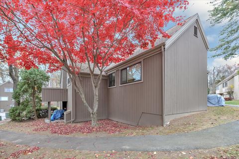 289 Agawam Drive B Stratford CT 06614