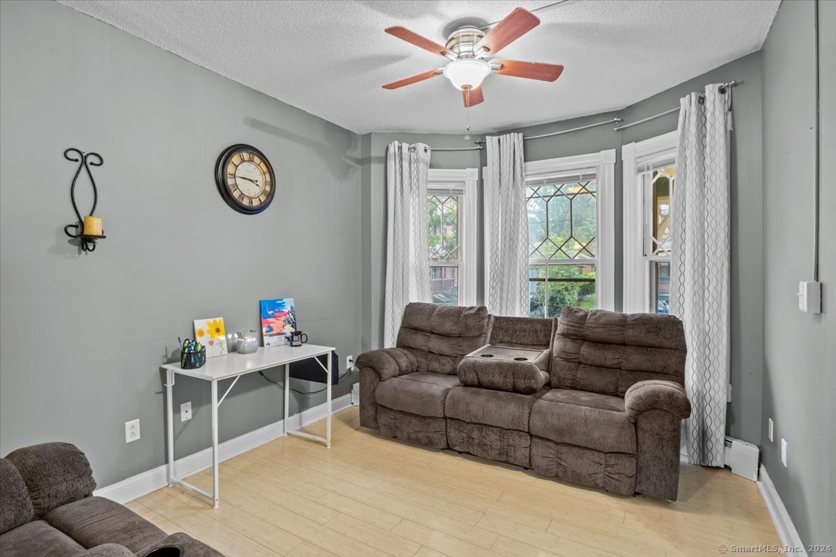 2 Putnam Heights, Hartford, Connecticut image 4