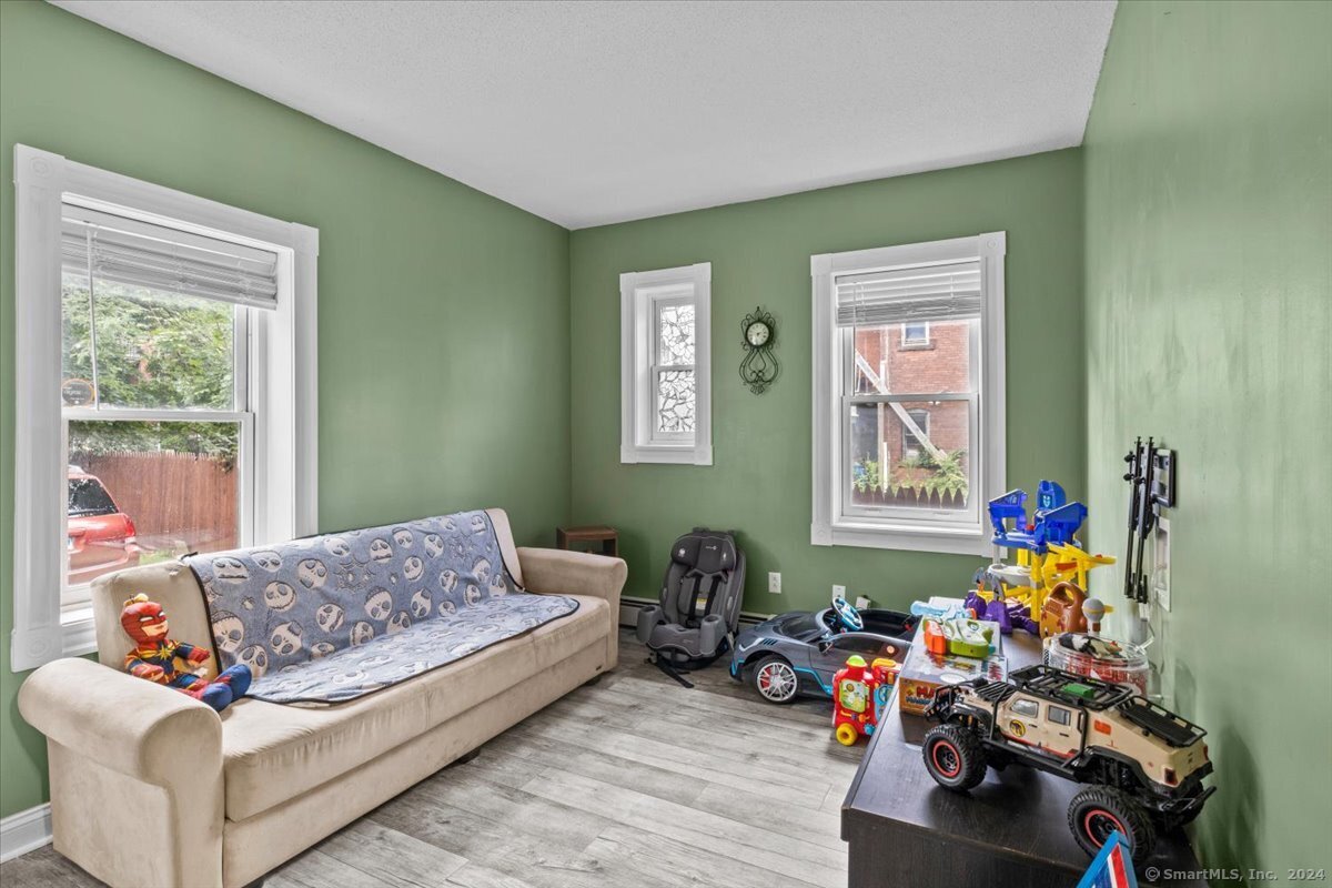 2 Putnam Heights, Hartford, Connecticut image 13