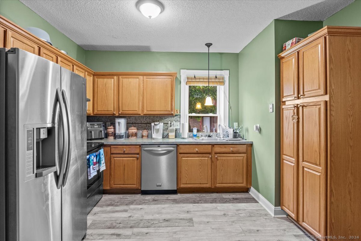 2 Putnam Heights, Hartford, Connecticut image 6