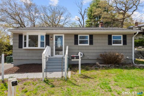 Photo of 5 Elaine Drive, Ansonia, CT 06401 (MLS # 24170010)