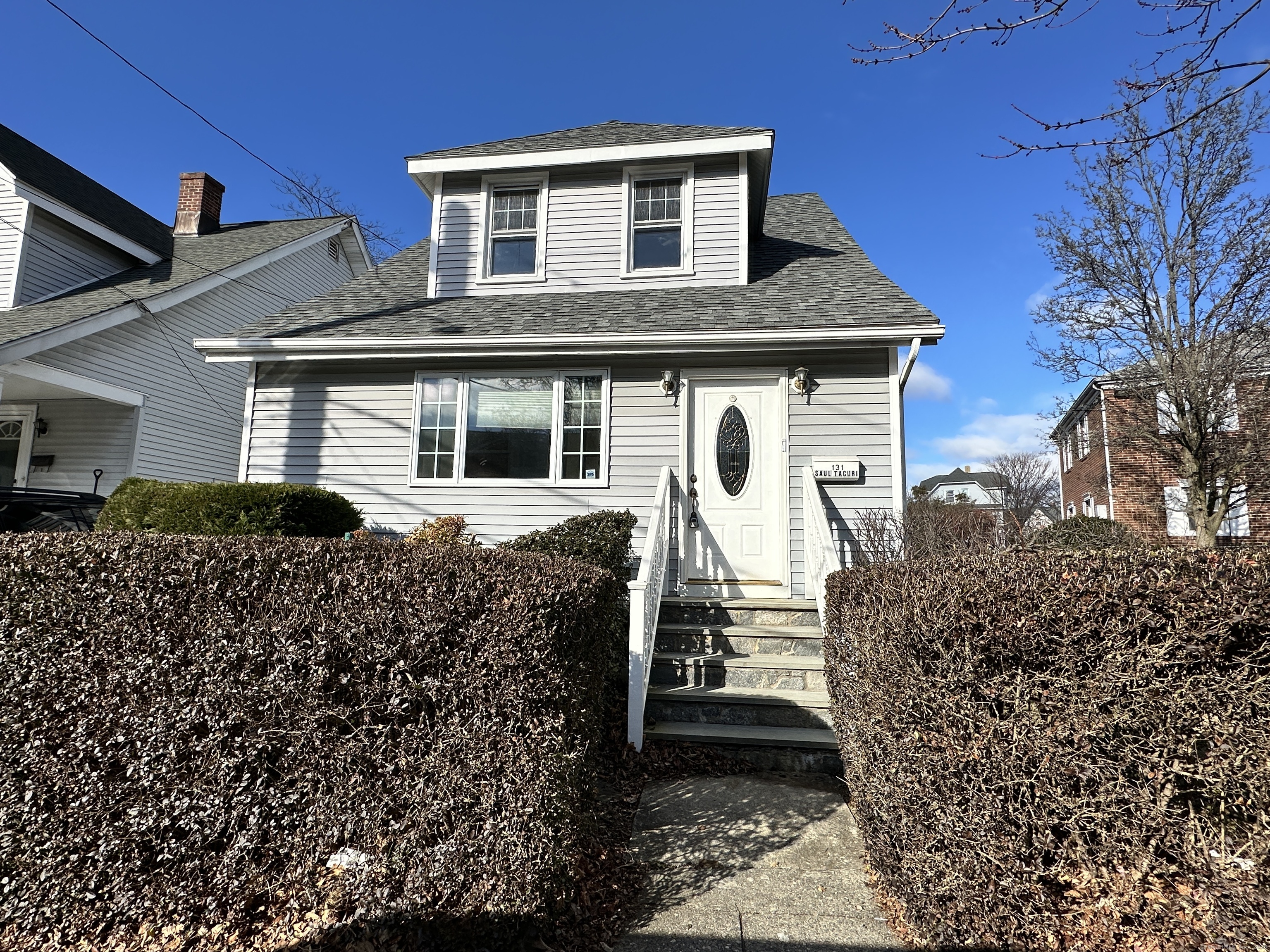 Rental Property at 131 Nash Lane, Bridgeport, Connecticut - Bedrooms: 3 
Bathrooms: 2 
Rooms: 6  - $4,000 MO.