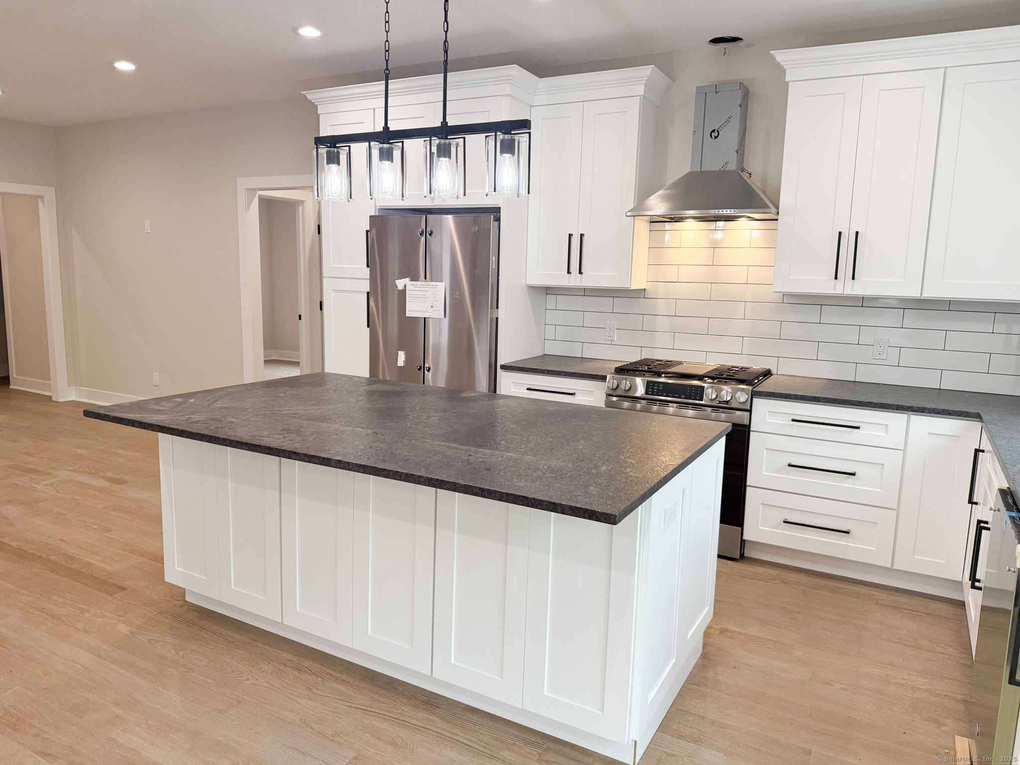 Berlin, Connecticut 06037, United States, 3 Bedrooms Bedrooms, ,2 BathroomsBathrooms,Residential,Coming Soon,163121