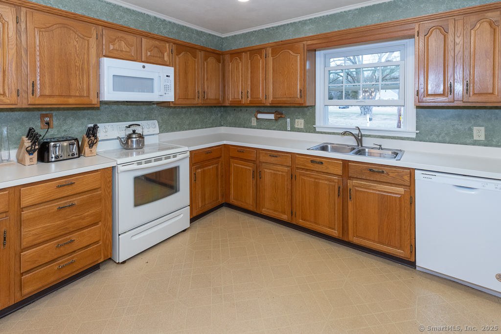 73 Ayers Point Road, Old Saybrook, Connecticut image 9
