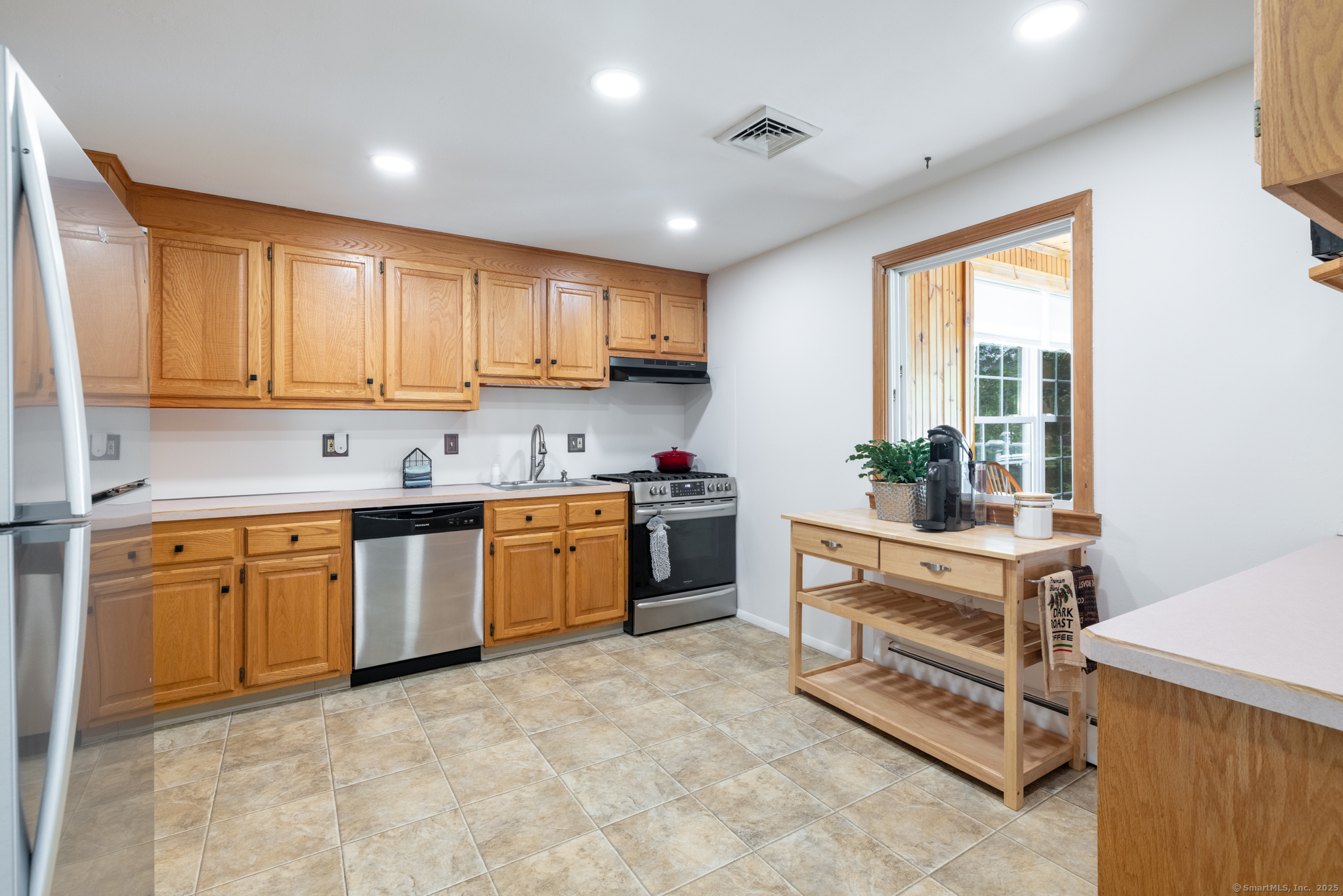 166 Treble Road, Bristol, Connecticut image 4