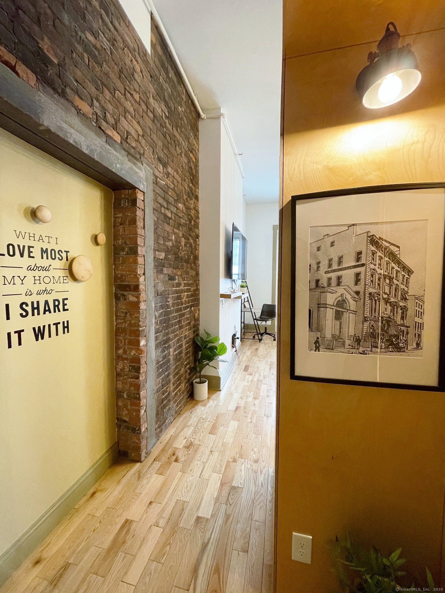 Orange Street 303, New Haven, Connecticut - 1 Bedrooms  
1 Bathrooms  
2 Rooms - 