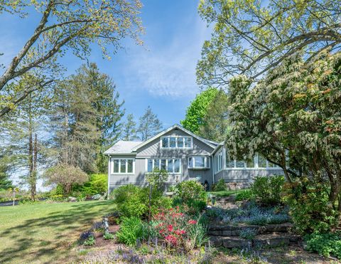 61 Indian Trail Brookfield CT 06804