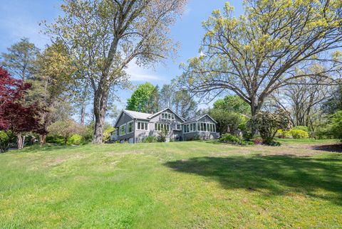 A home in Brookfield