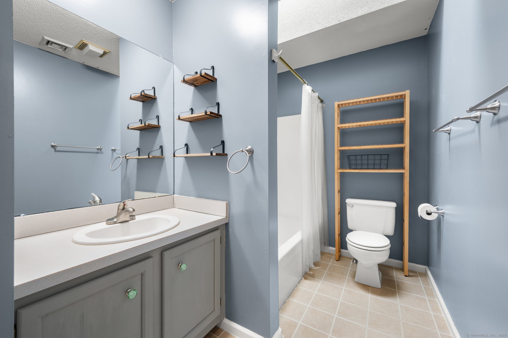 46 Thames Height Lane #46, Groton, Connecticut image 17