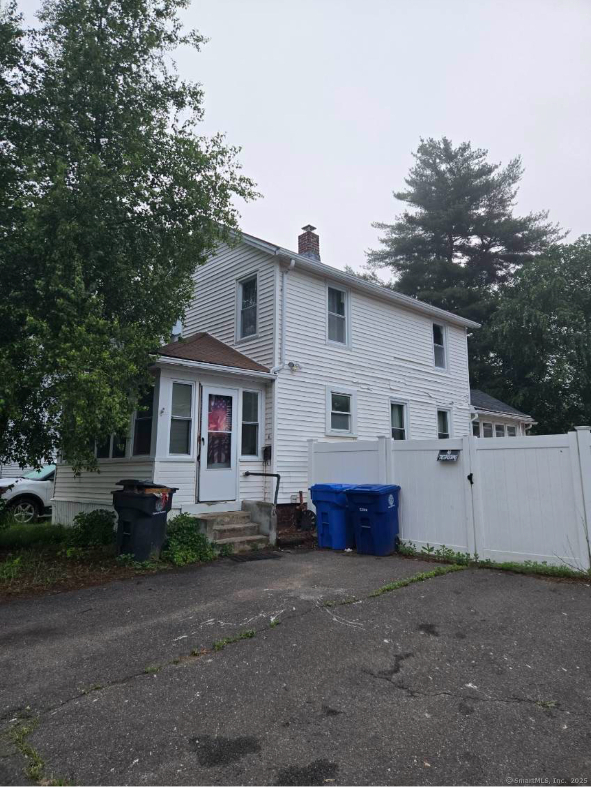 6 Cedar Street