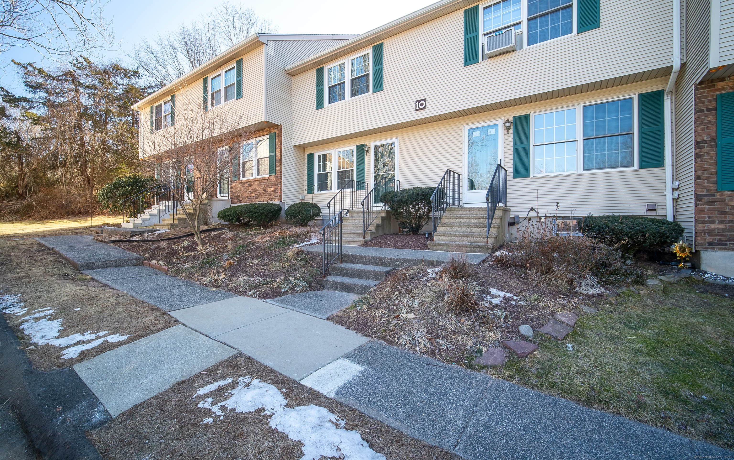 Property for Sale at Countryside Lane 4, Middletown, Connecticut - Bedrooms: 2 
Bathrooms: 2 
Rooms: 4  - $195,000