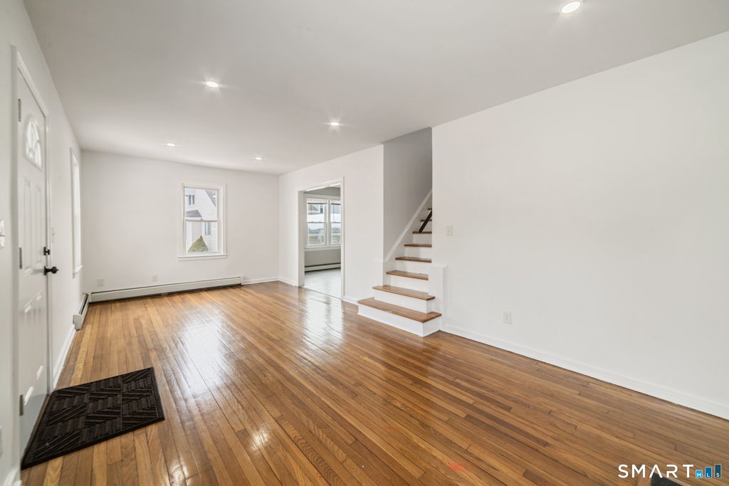 Photo of 108 Nelson Avenue, Waterbury, CT 06705 (MLS # 24154438)