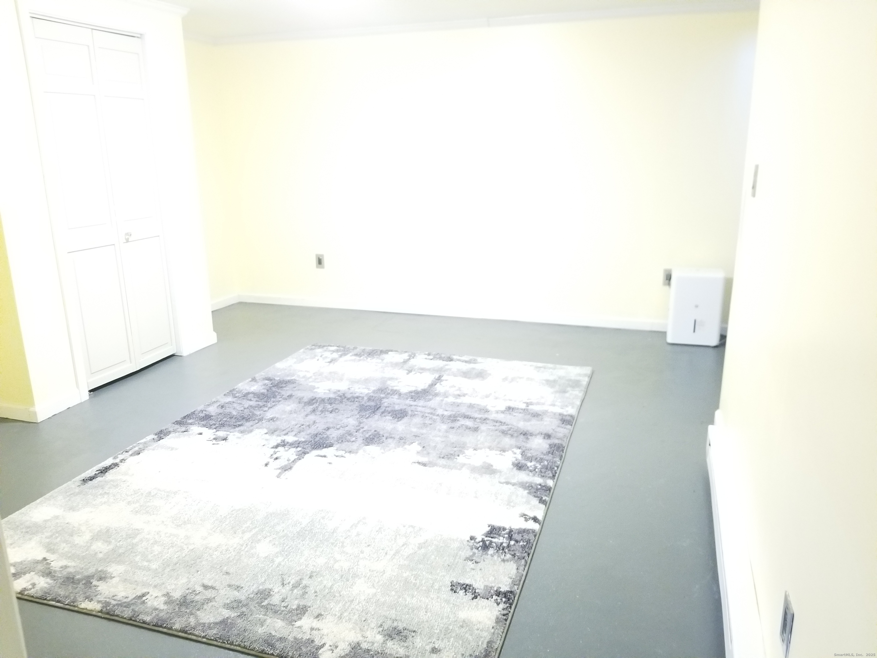 Ellington, Connecticut 06029, United States, 1 Bedroom Bedrooms, ,2 BathroomsBathrooms,Residential,Active,248001