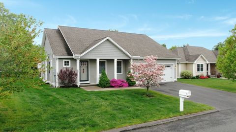 7 Old Village Circle Windsor CT 06095