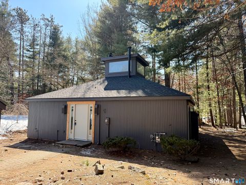 15 Finch Run 15 Avon CT 06001