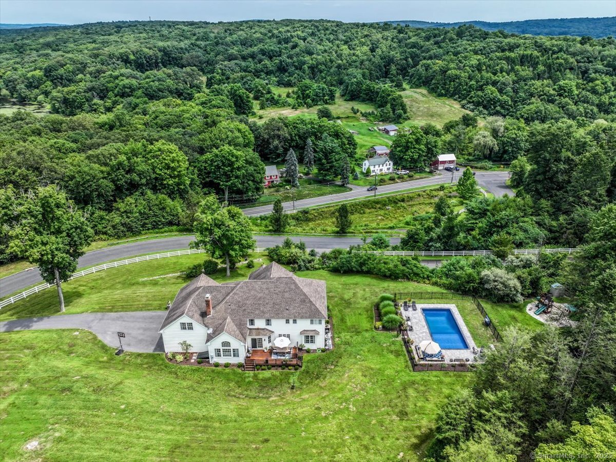 55 Country Woods Lane