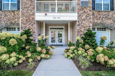 Photo of 603 Brookside Court #603, Newtown, CT 06470 (MLS # 24167257)