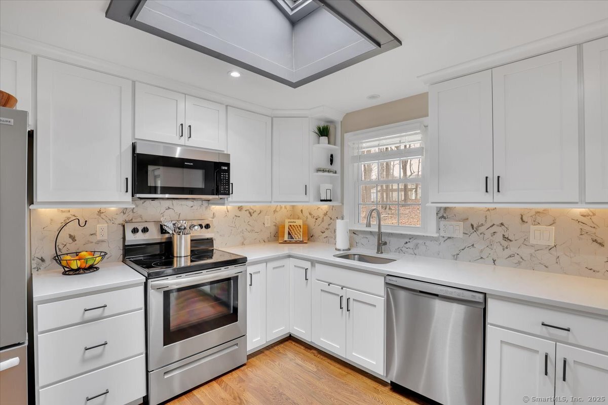 87 Birchwood Drive, North Branford, Connecticut image 6