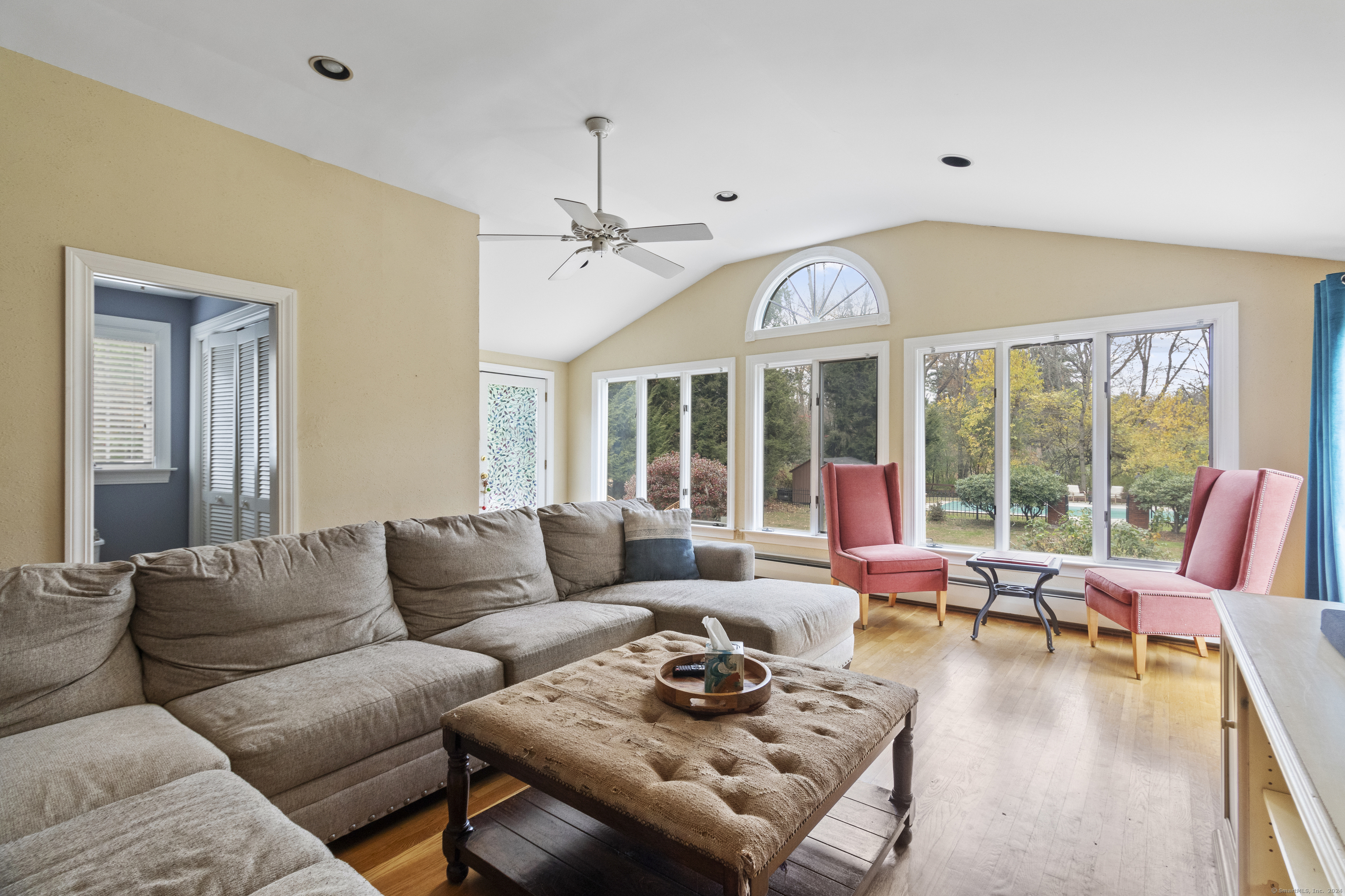 386 Bloomfield Avenue, West Hartford, Connecticut image 13