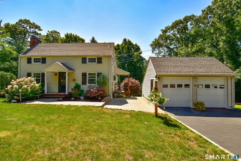 Photo of 753 Boston Turnpike, Bolton, CT 06043 (MLS # 24194940)