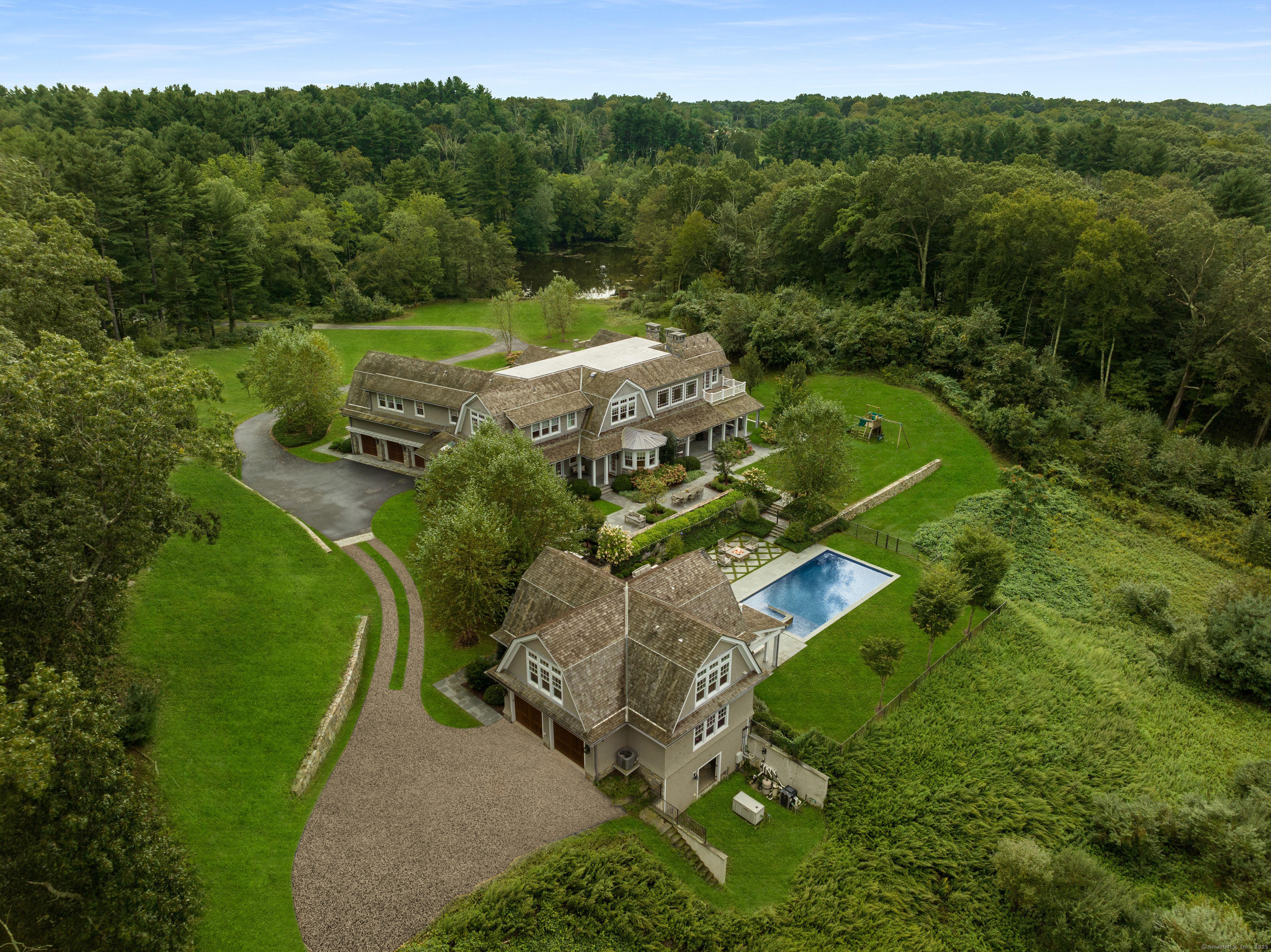 Maple Road, Easton, Connecticut - 5 Bedrooms  
7.5 Bathrooms  
20 Rooms - 