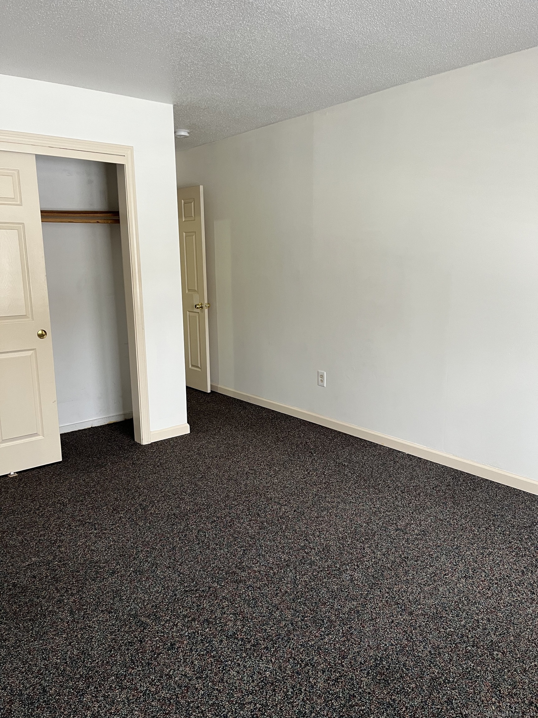 10 Concorde Way #A2, Windsor Locks, Connecticut image 5