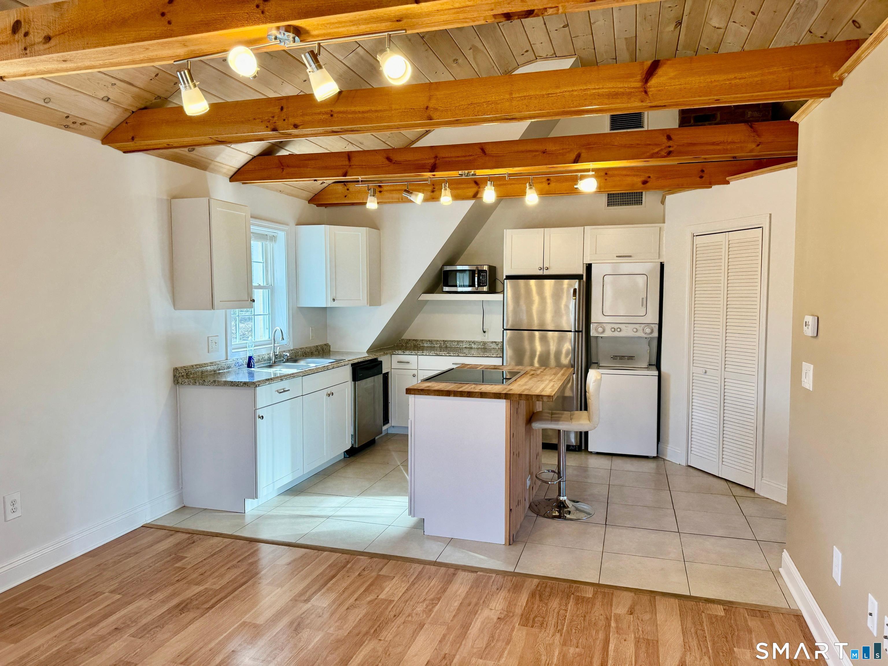114 Meadowlark Lane