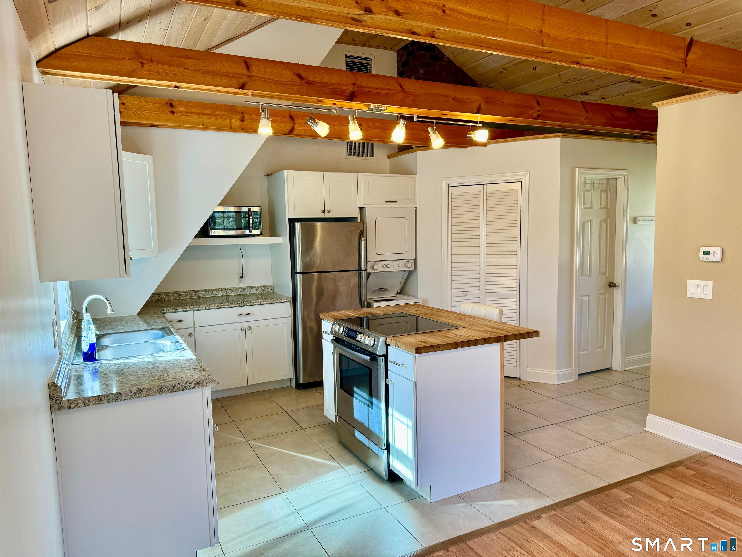 114 Meadowlark Lane