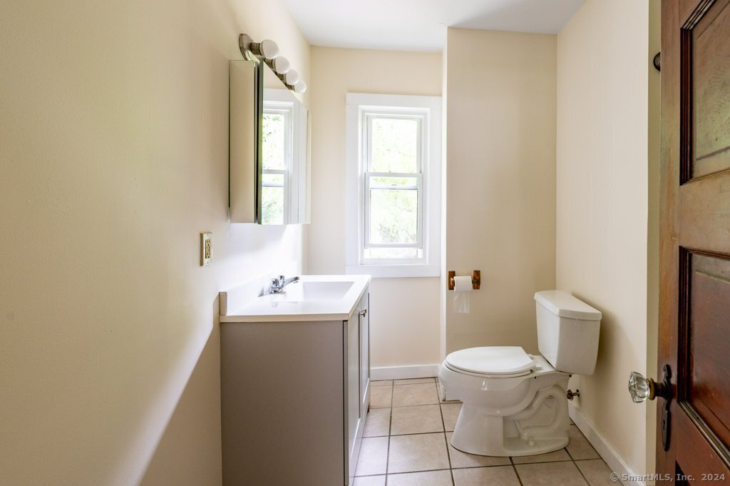 250 Terryville Avenue, Bristol, Connecticut image 24