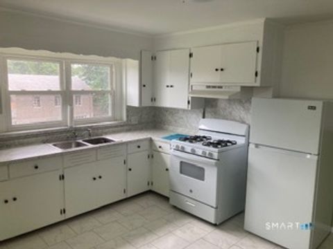 Photo of 89 Town Hill Avenue #3N, Danbury, CT 06810 (MLS # 24178252)