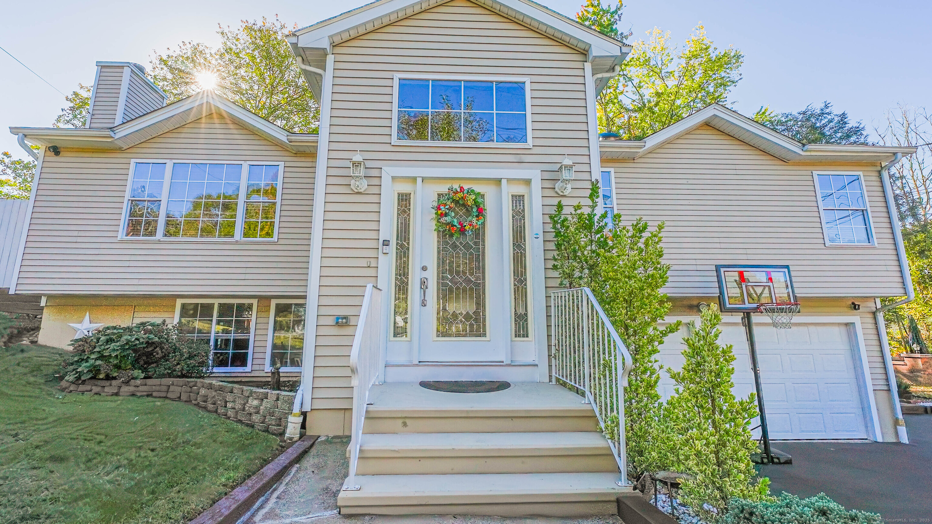 100 Yates Street