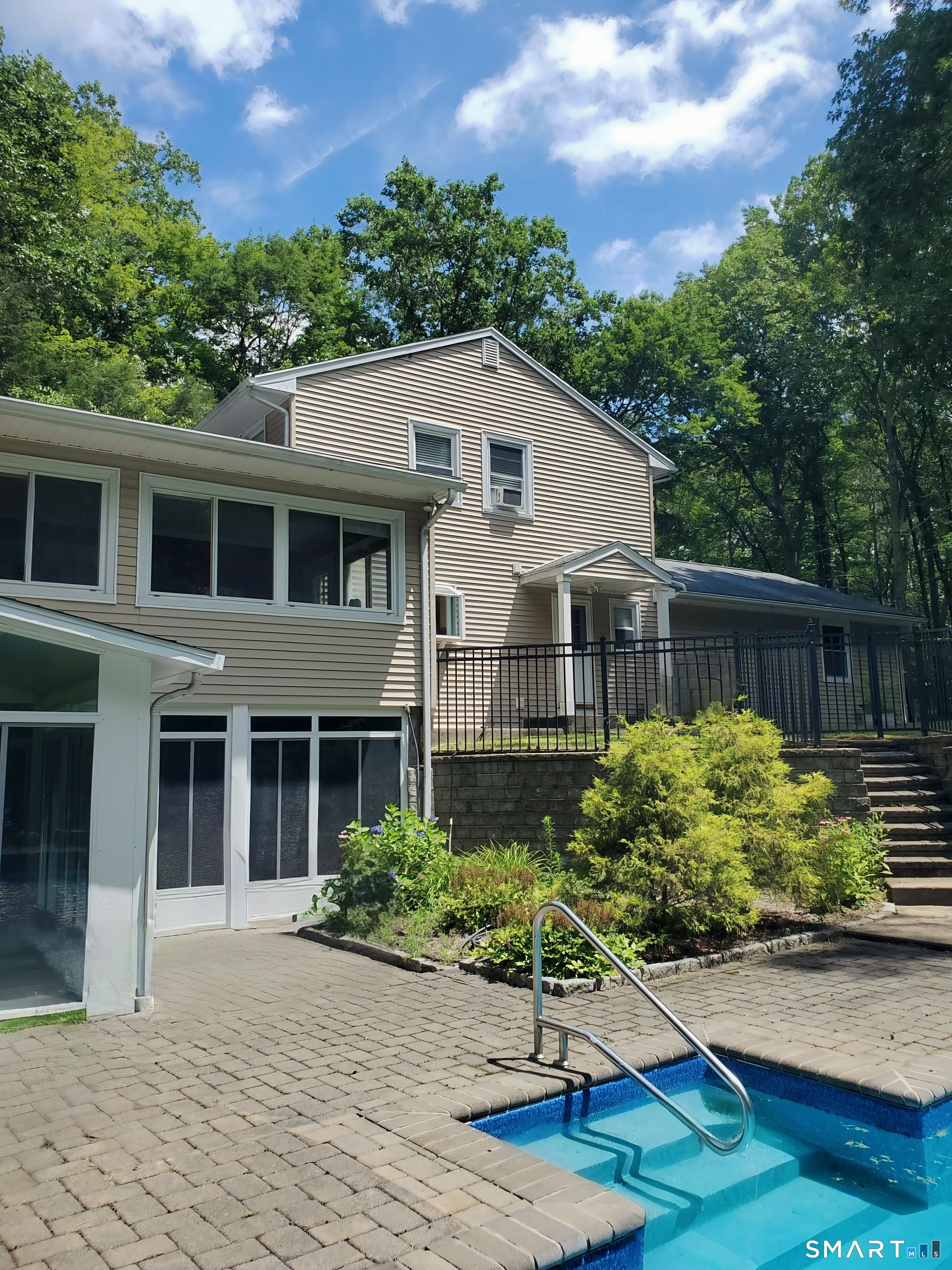 137 Guinea Road