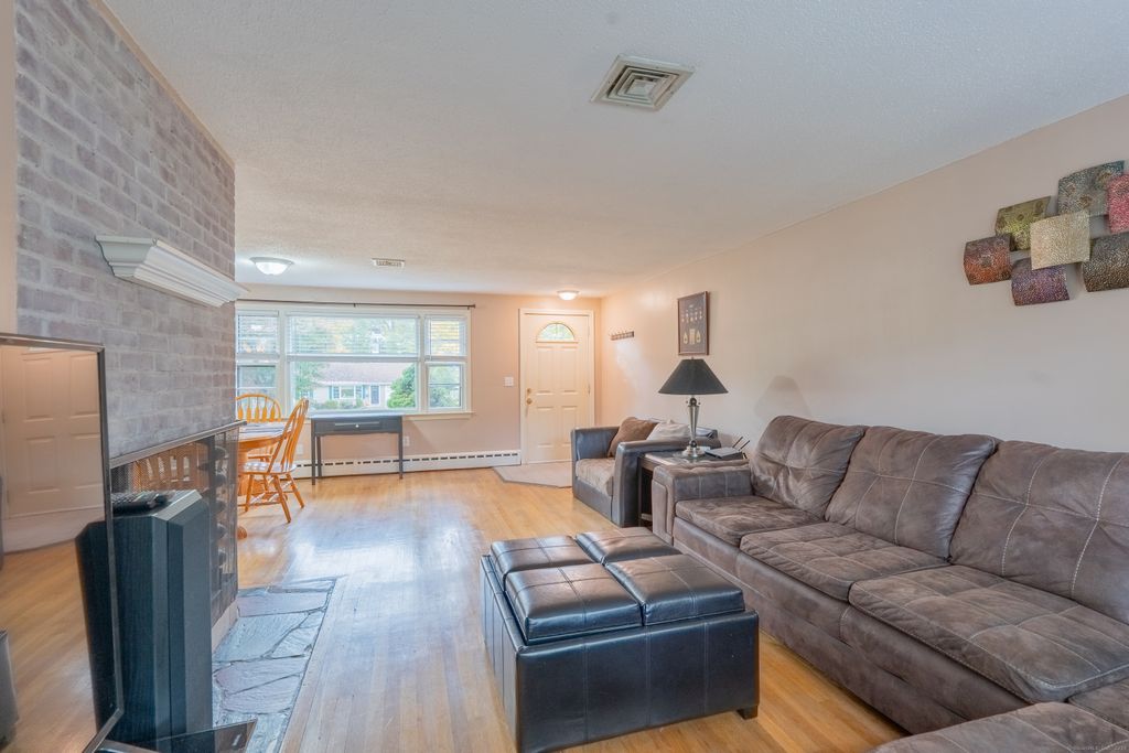 Photo of 80 Cedar Street, Wethersfield, CT 06106 (MLS # 24134976)