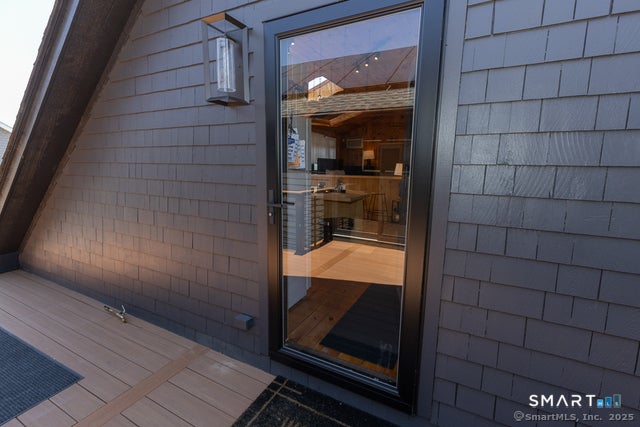 48B Swan Avenue