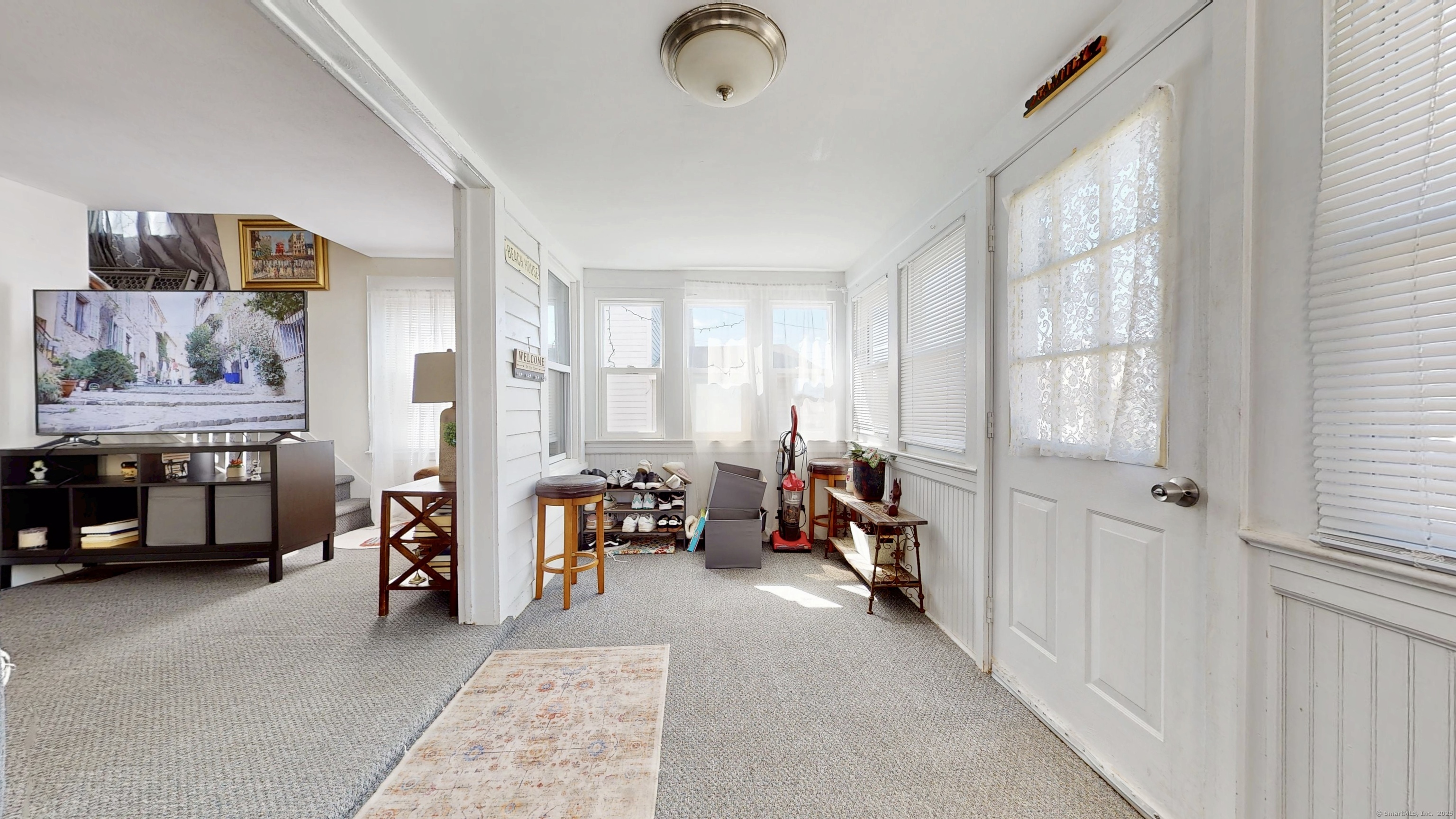 32 Lawrence Avenue