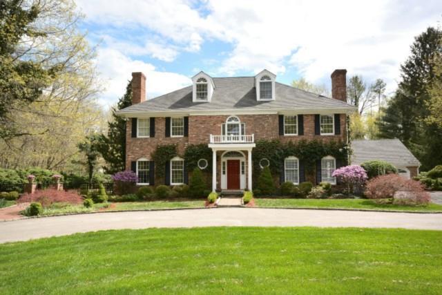 Photo 1 of 2 Stonewall Lane, Darien, Connecticut, $2,325,000, Web #: 99065265