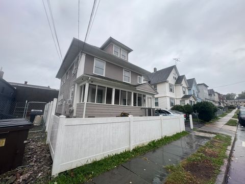 Tiny photo for 3 Pawtucket Street, Hartford, CT 06114 (MLS # 24133430)