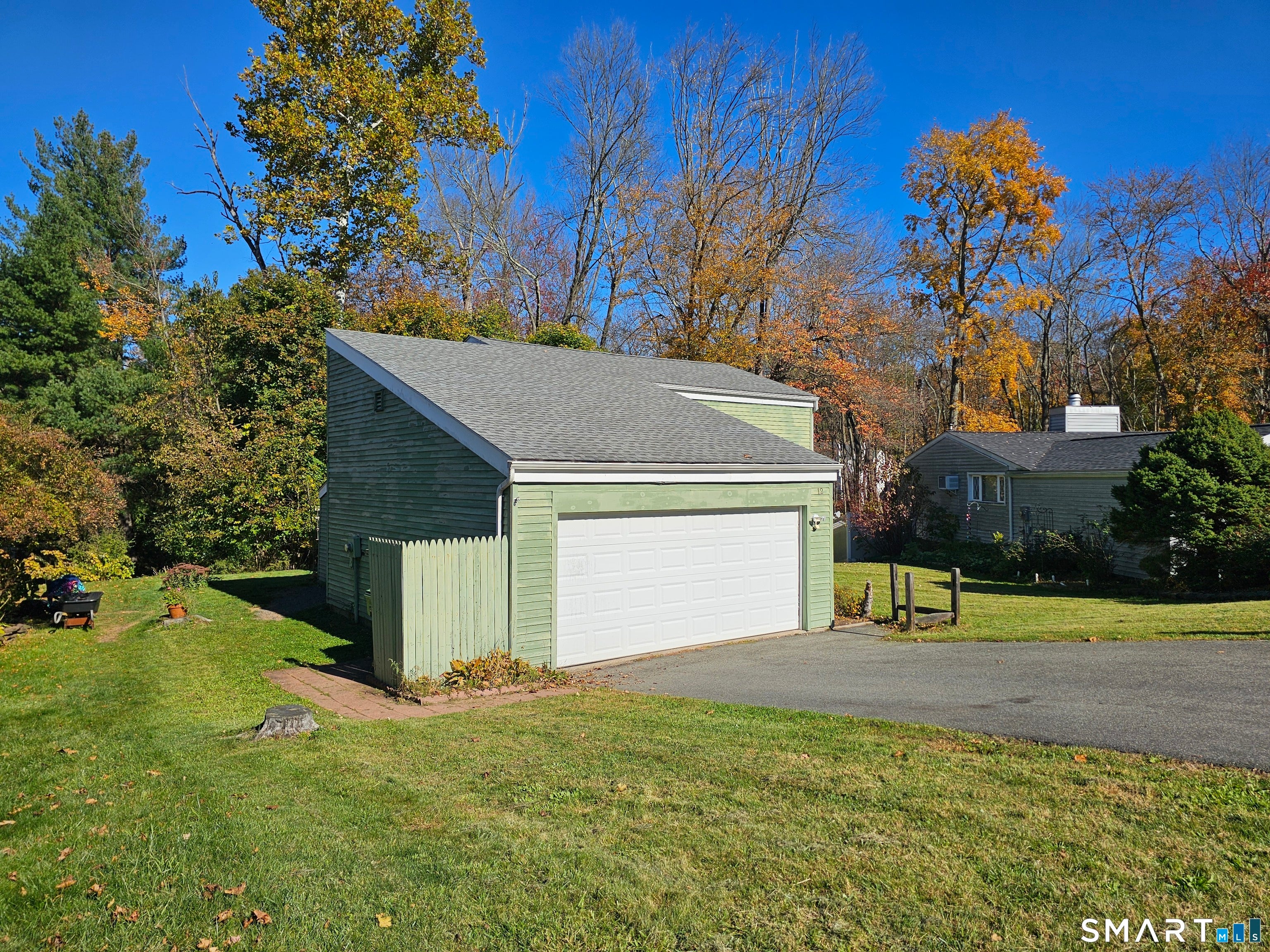 12 Woodlot Lane