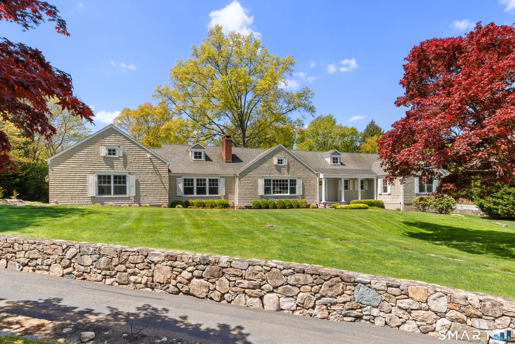 Photo of 6 Old Parish Road, Darien, CT 06820 (MLS # 24174660)