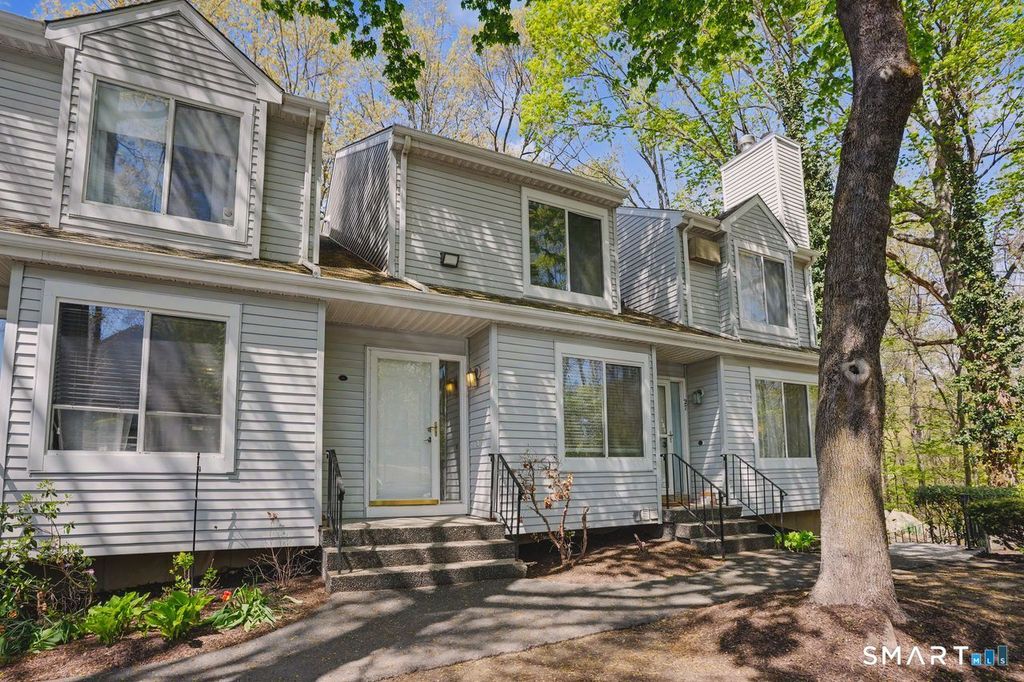 Photo of 20 E Pembroke Road #28, Danbury, CT 06811 (MLS # 24170908)