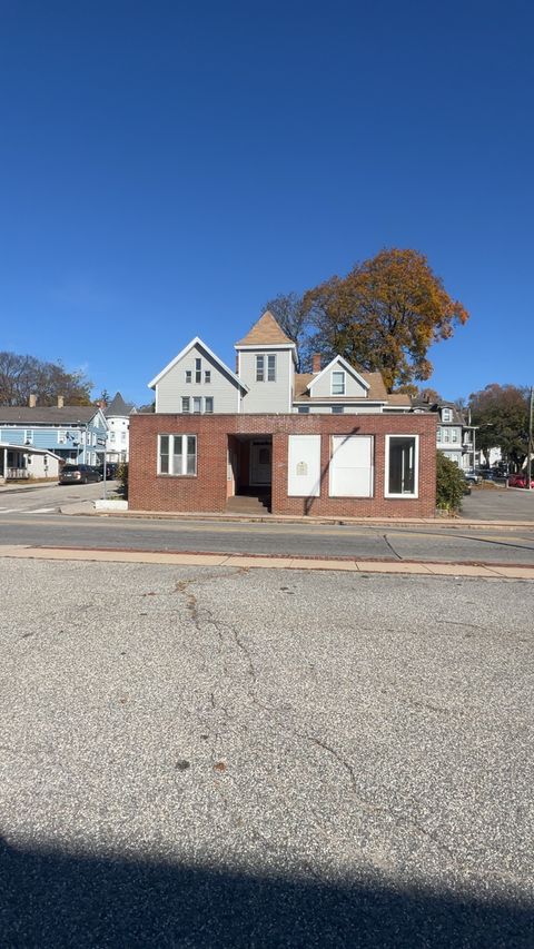 Multifamily For Sale - 129 Valley Street<br/> Windham County, Windham, CT 06226
