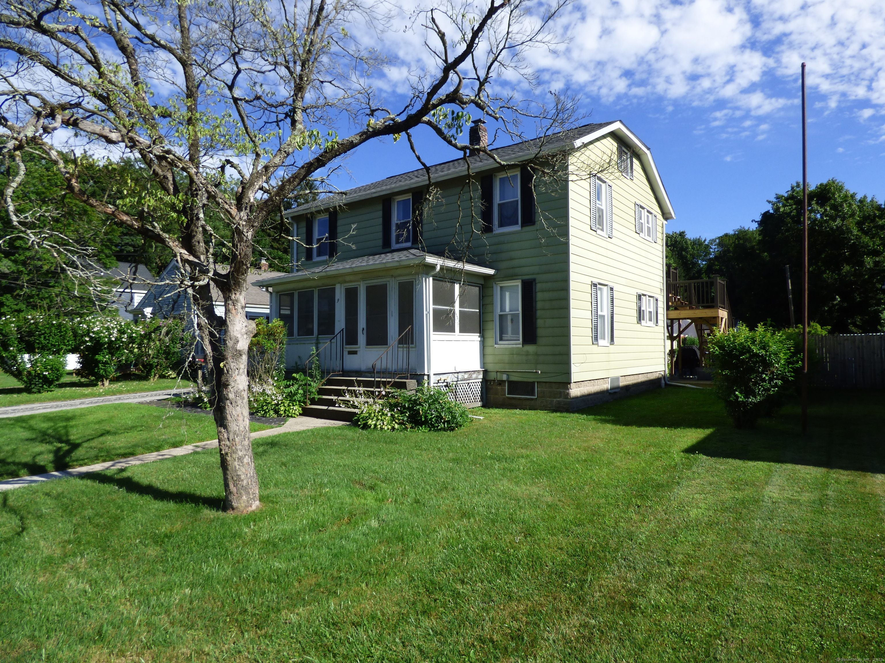 9 Fleetwood Avenue