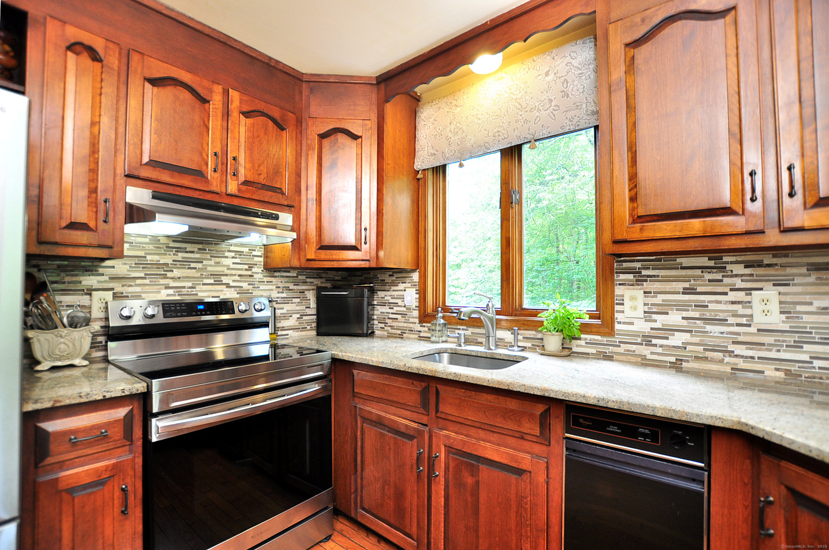 858 Bucks Hill Road, Southbury, Connecticut image 16