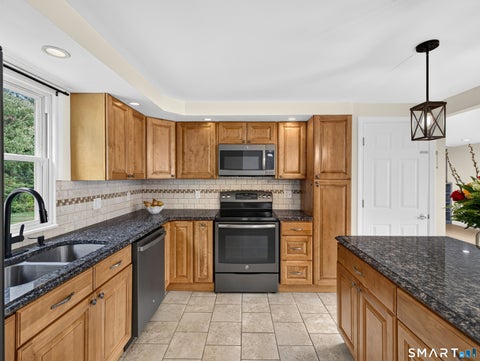 Tiny photo for 527 Clintonville Road, North Haven, CT 06473 (MLS # 24208617)
