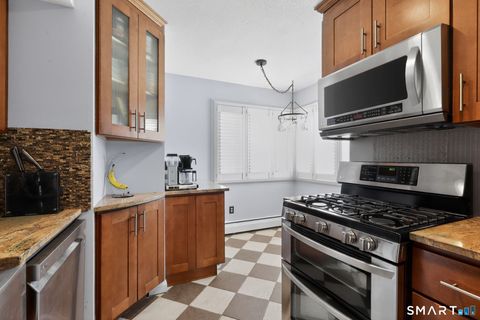 Tiny photo for 10 Talcott Glen #F, Farmington, CT 06032 (MLS # 24163953)
